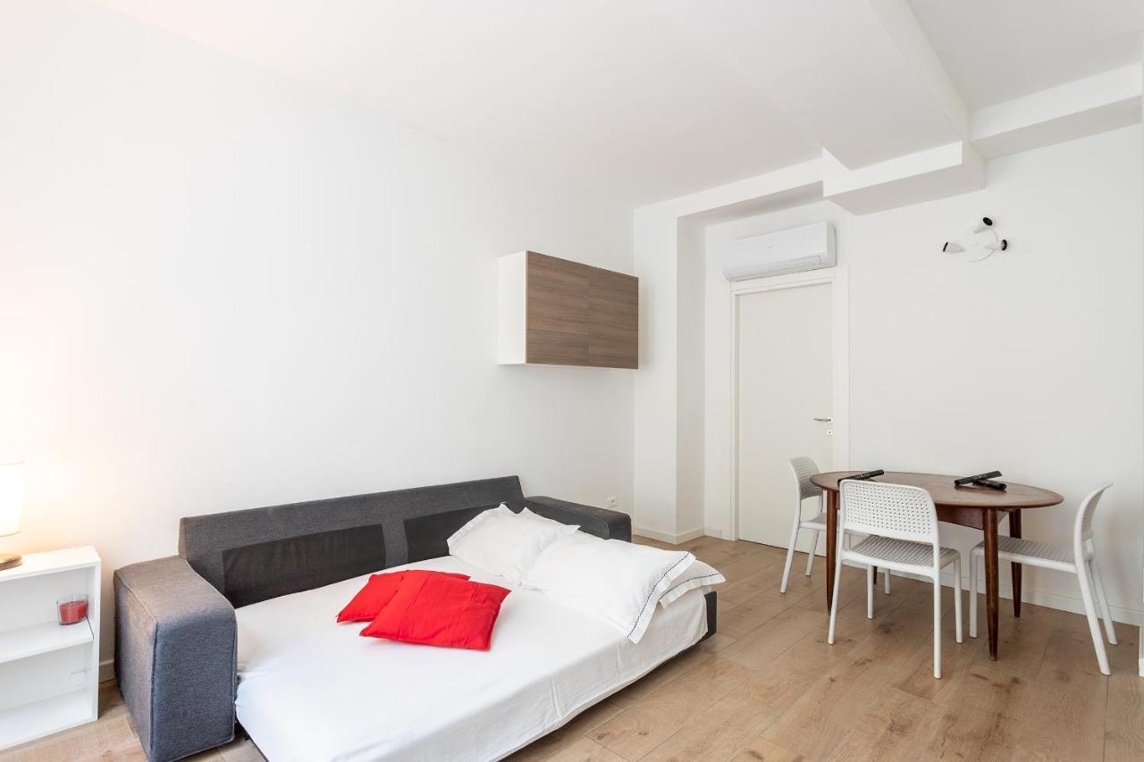 City Centre Apartment - 10 Minutes To Duomo - Free Wifi E Netflix Milano Esterno foto